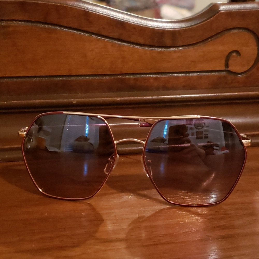 Burgundy Square/Hexagonal Sunglasses